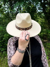 Load image into Gallery viewer, Leopard Wide Brim Hat
